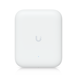 Access Point Ubiquiti UniFi U7-Outdoor / Wi-Fi 7 / Dual Band 2.4 GHz + 5 GHz / 4 Streams Espaciales / Hasta 4.3 Gbps / Cobertura 465 m² / 250+ Clientes / IPX6 / PoE+ / Antena Direccional Integrada / Interior y Exterior